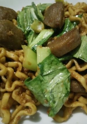 Foto resep Mie Tek² Goreng Baso