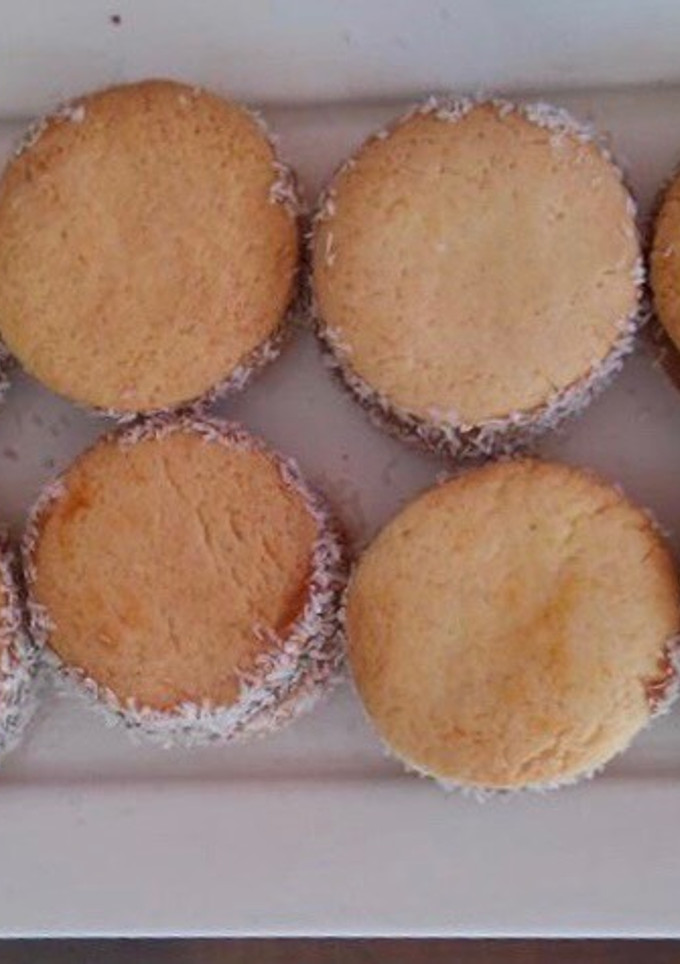 Una foto de Alfajores de maicena sin tacc, sin huevo