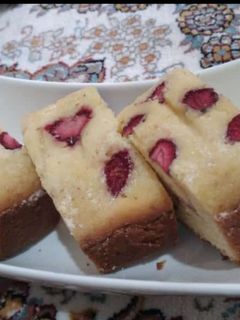 عکسی از دستور کیک توت فرنگی(دلبر😍)