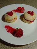 Scones dulces con mermelada