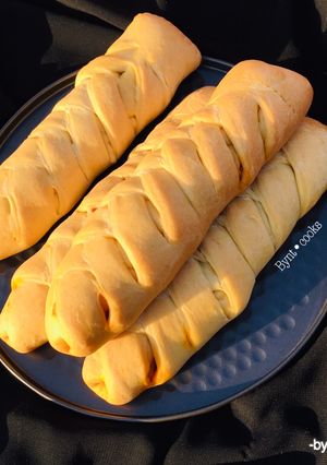 A picture of Chicken bread.
