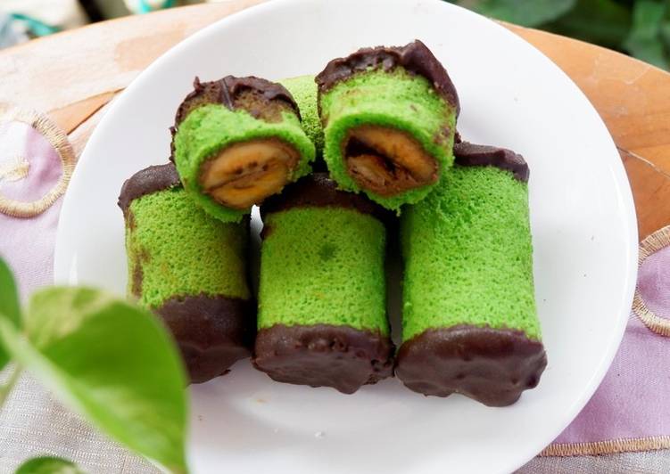 Bagaimana Menyiapkan Banana Roll Cake, Enak Banget