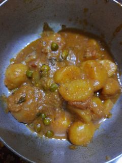 নিরামিষ আলুর দম (niramish aloor dum recipe in Bengali) রেসিপির প্রধান ছবি
