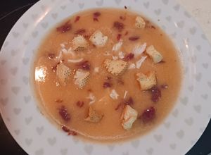 Foto principal de Caldo rápido de pollo y verduras