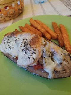 Paradicsomos-mozzarellás padlizsán csónakok😊🍆🍅🧀 recept fotója