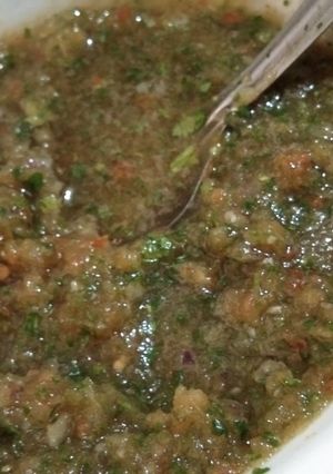 A picture of Green Coriander chutney.