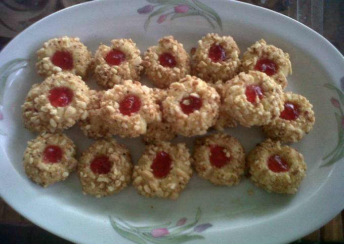 Strawberry thumbprint cookies