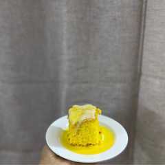 أسهل كيكة زعفران 🎂💛💛-レシピのメイン写真