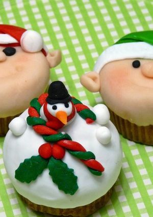 Una foto de Cupcakes navideños