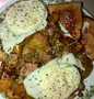 Recipe Sausage, ham and fried potato skillet topped with eggs the Can Spoil the Tongue Delicious