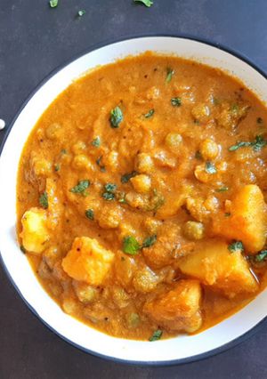 A picture of ALOO MATAR CURRY RECIPE | POTATO PEAS CURRY.