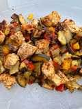 Poulet mariné aux poivrons tricolores et courgette