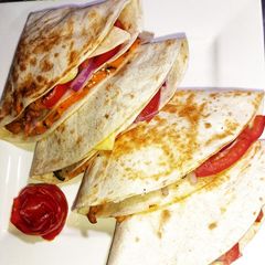 A picture of Chicken Fajita Quesadillas 😋.