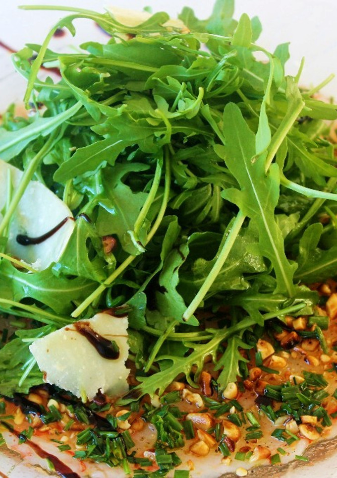 Una foto de Carpaccio de gamba roja