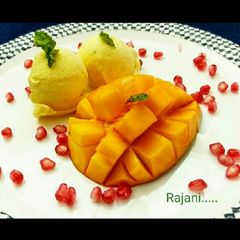 A picture of Mango Ice cream.
