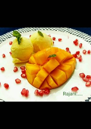 A picture of Mango Ice cream.