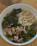 Mỳ udon rong biển thịt bò