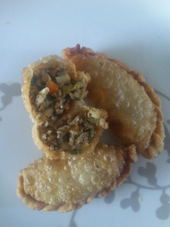 Una foto de Empanadas de carne y masa para empanadas 2×1