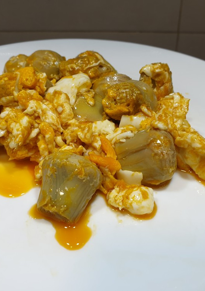 Una foto de Revuelto de alcachofas en escabeche