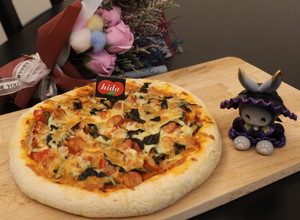 瑪格麗特Pizza（自製餅皮） 的食譜成品照片