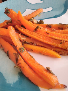 Una foto de Tiras de zanahoria al horno