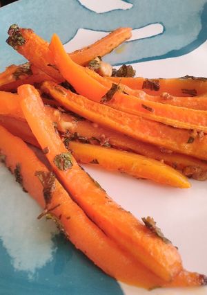 Una foto de Tiras de zanahoria al horno