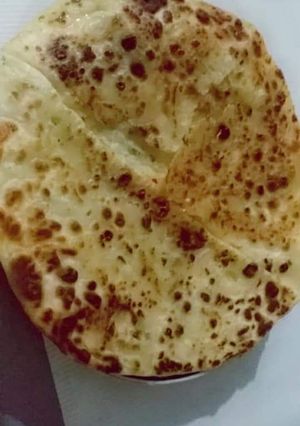 A picture of Allu ka parhata.