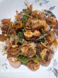 กุ้งผัดพริกไทยดำ