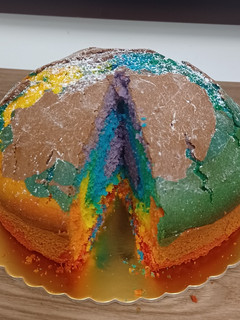 Foto di Torta Arlecchino, perfetta per Carnevale