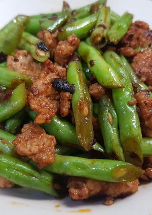 รูปของ ถั่วแขก หมูสับ ใส่น้ำมันพริกจีน