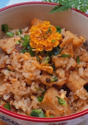 Hình của món Cơm chiên chả vét tủ lạnh.