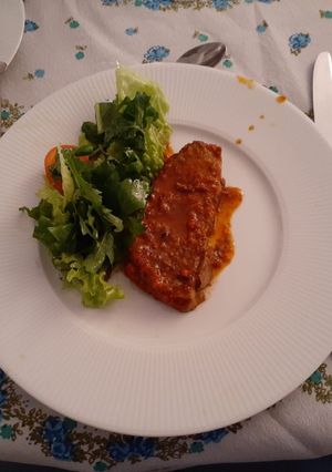 Una foto de Bife de chorizo al horno con costra de tomates secos