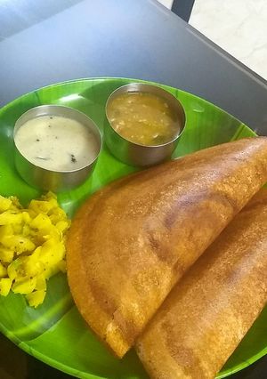 A picture of Ghee roast dosa.