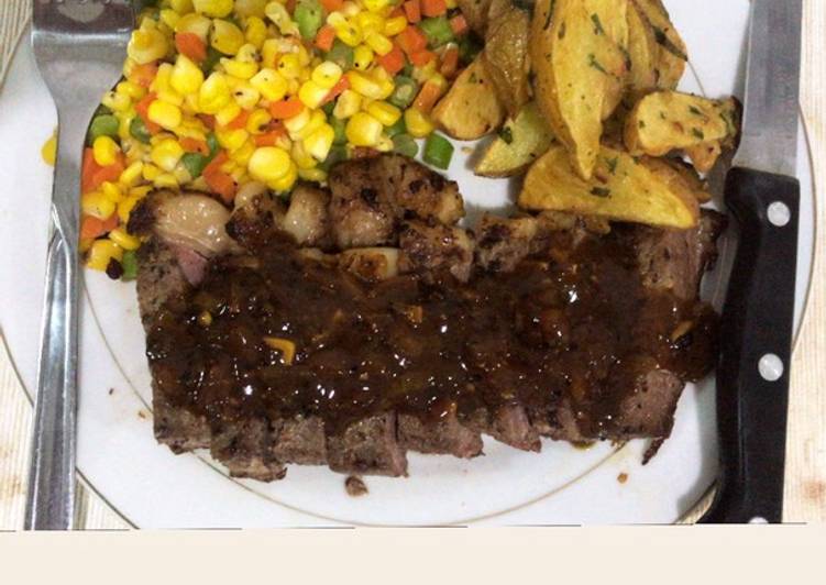 Resep Sirloin Steak dirumah aja with blackpaper sauce yang Sempurna