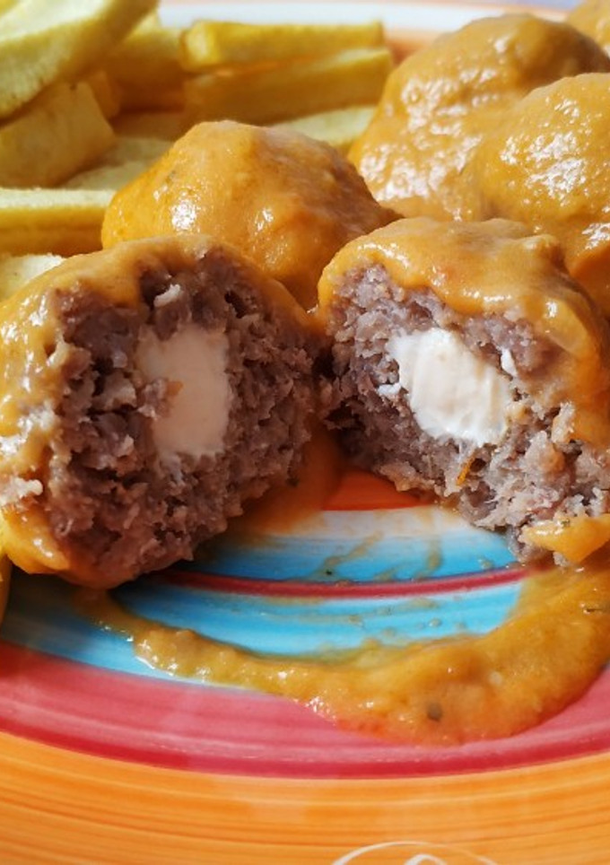 Una foto de Albóndigas rellenas de queso