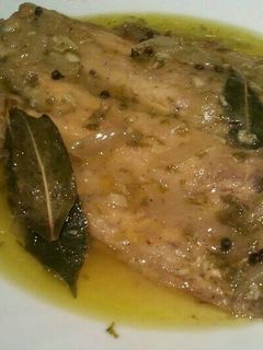 Una foto de Escabechado suave de truchas con vinagre de estragón