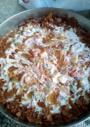 A picture of Kathay Meethay Chat Patay Dahi Bharay.