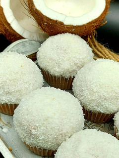 Foto principal de Magdalenas raffaello coco y chocolate blanco