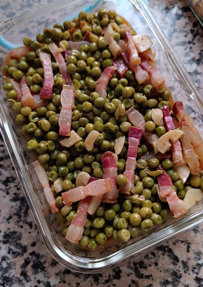 Una foto de Guisantes con jamón en Mambo