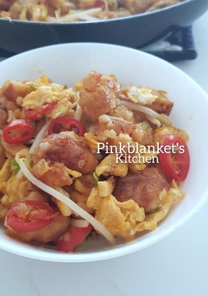 A picture of Stir Fried Steamed Radish Cake.