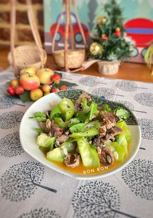 Hình của món Mướp Khía Xào Tim Mề Gà.