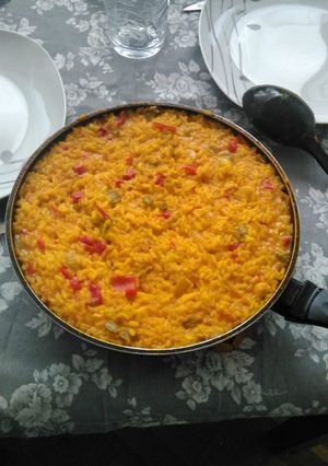 Una foto de Paella a mi manera