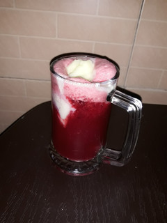 عکسی از دستور آب آلبالو بستنی