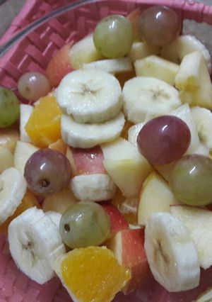 صورة لوصفة سلطة فواكه😋🍇🍎🍌