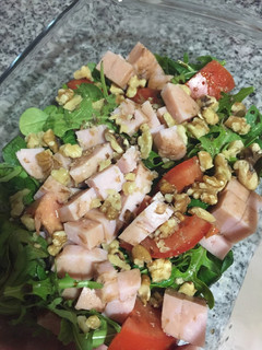 Una foto de Ensalada fácil y completa para cenar