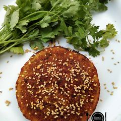Handwa pancake A picture of Handwa pancake.