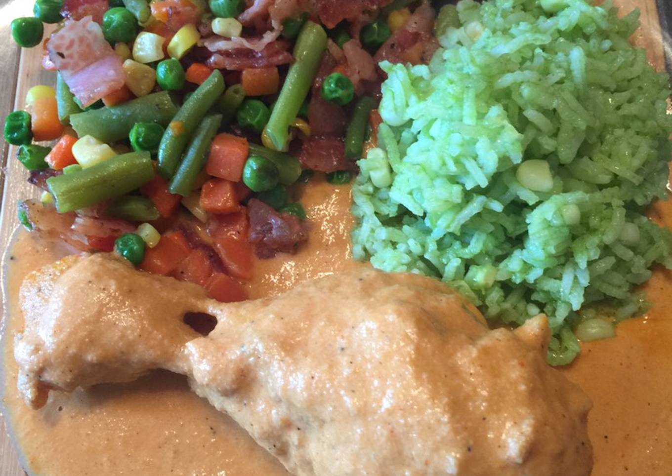 Pollo encacahuatado