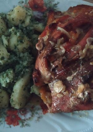 Sörben sült egész sertéscomb recept fotója