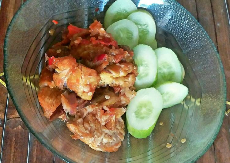 Resep: Ayam Geprek Sambal Goang Enak