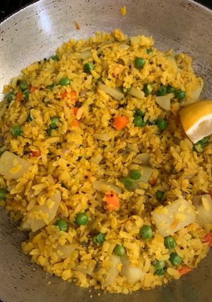 A picture of Garam-garam Poha.